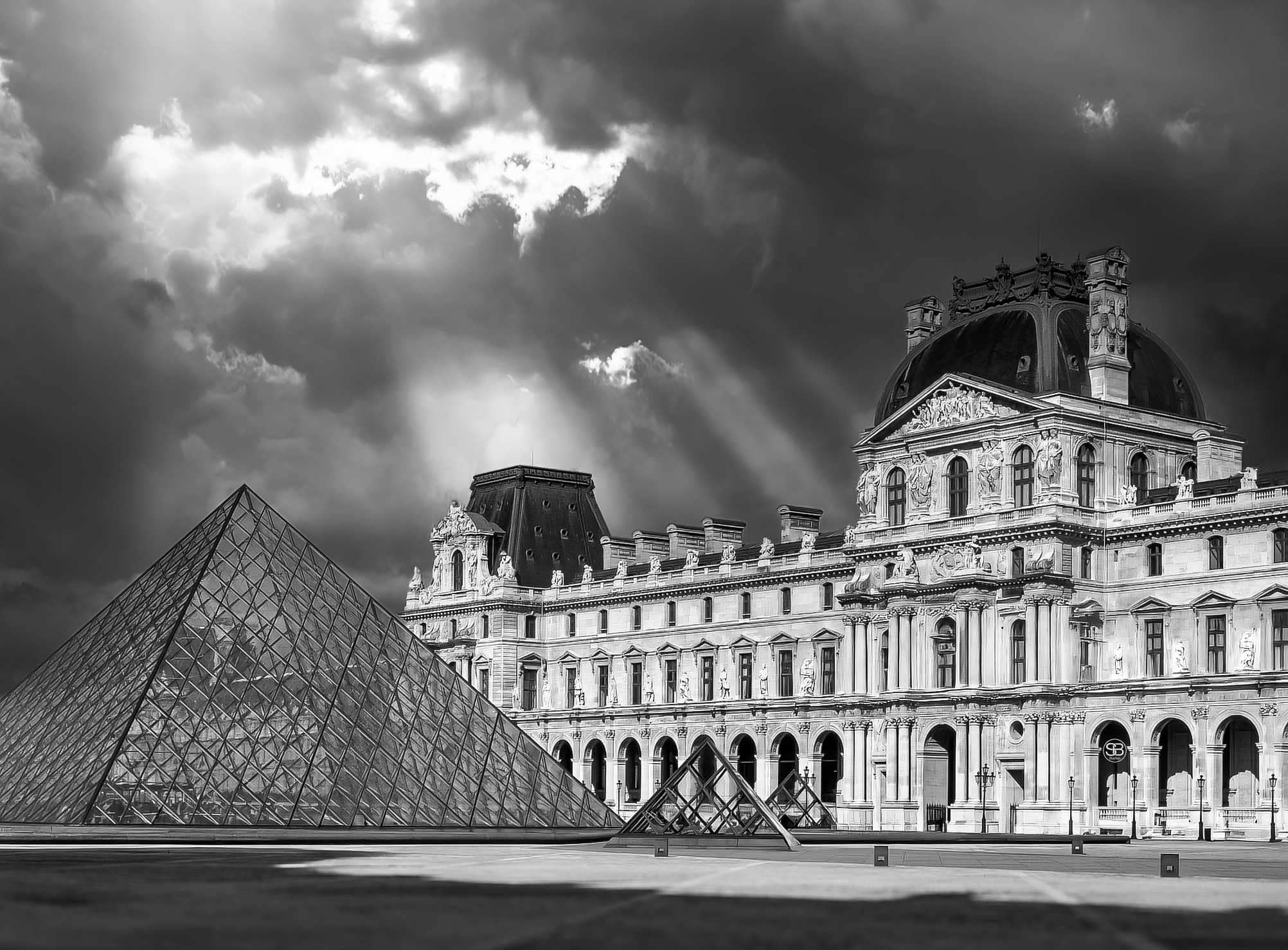Oblique Majesty—Shadowglass at the Louvre by SB Studios 2011
